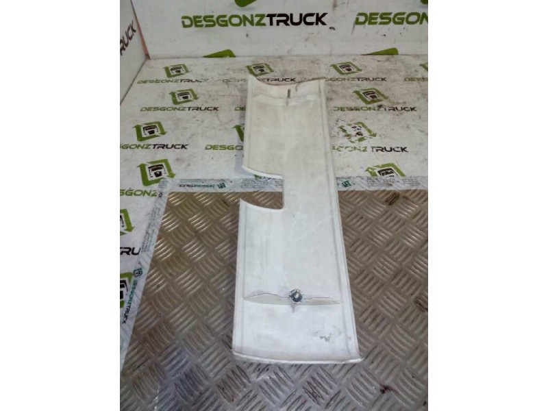 Recambio de deflector izquierdo para nissan trucks l35.09 ... referencia OEM IAM   