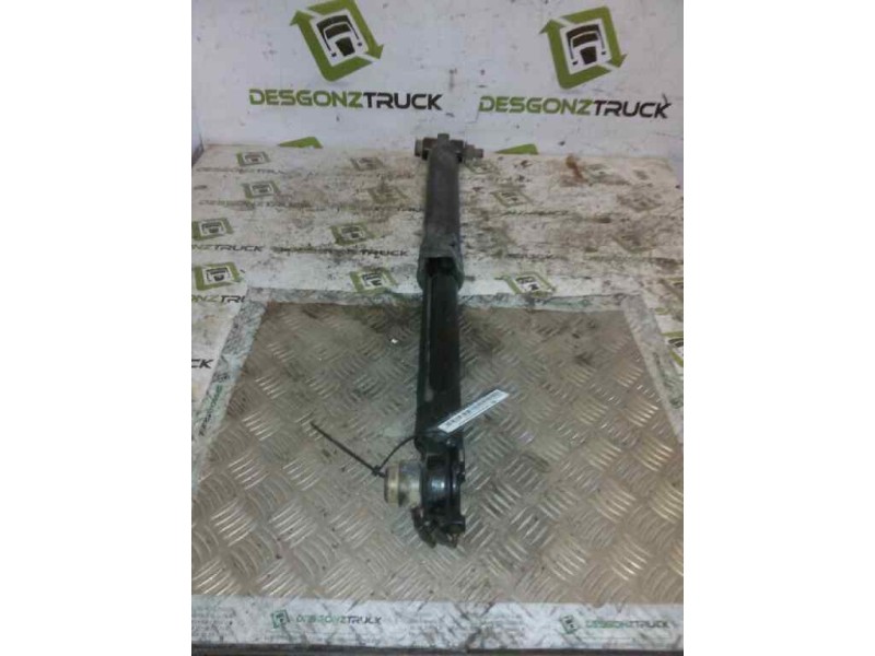 Recambio de brazo elevacion cabina para renault serie t fg 4x2 cabina high-sleeper referencia OEM IAM 22302641  
