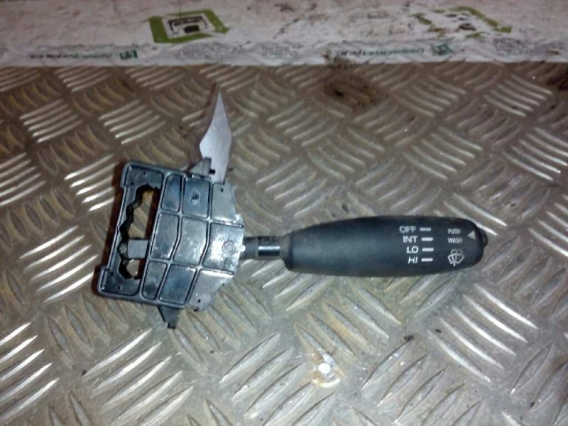 Recambio de mando limpia para nissan cabstar e cabina simple cabina individual referencia OEM IAM   