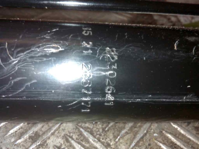 Recambio de brazo elevacion cabina para renault serie t fg 4x2 cabina high-sleeper referencia OEM IAM 22302641  