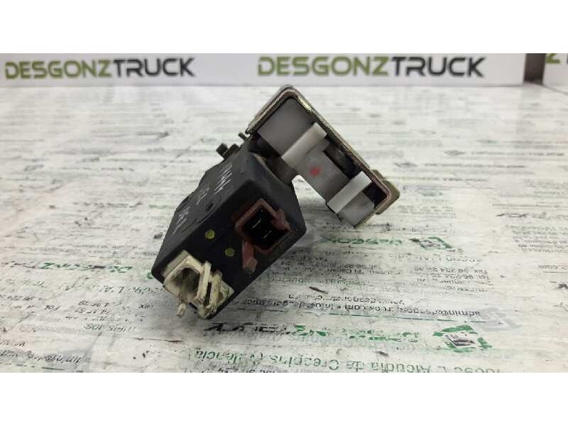 Recambio de cerradura puerta delantera derecha para citroën saxo 1.5 d x referencia OEM IAM   