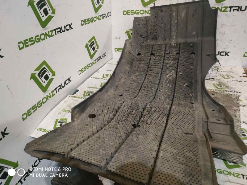 Recambio de guardabarros delantero derecho para iveco stralis (as) 10.3 diesel referencia OEM IAM   