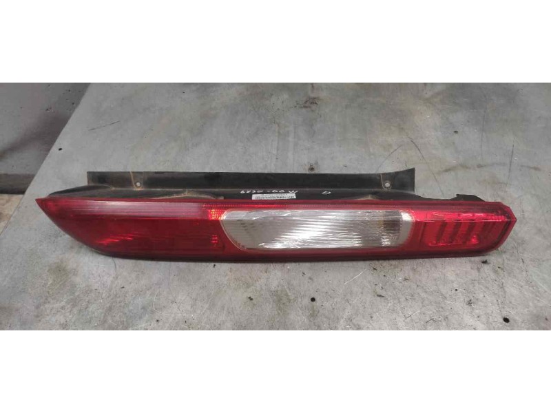 Recambio de piloto trasero derecho para ford focus berlina (cap) referencia OEM IAM   