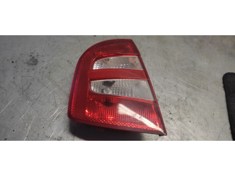 Recambio de piloto trasero izquierdo para skoda fabia (6y2/6y3) attractive referencia OEM IAM   6 PINS