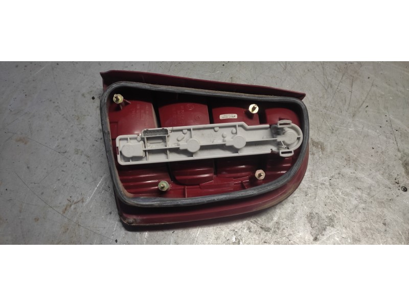 Recambio de piloto trasero izquierdo para skoda fabia (6y2/6y3) attractive referencia OEM IAM   6 PINS