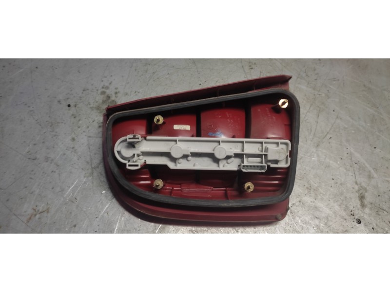 Recambio de piloto trasero derecho para skoda fabia (6y2/6y3) attractive referencia OEM IAM   6 PINS