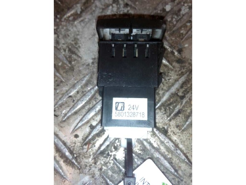 Recambio de interruptor para iveco stralis (as) fsa t/p 4x2 gran espacio referencia OEM IAM 5801328718  
