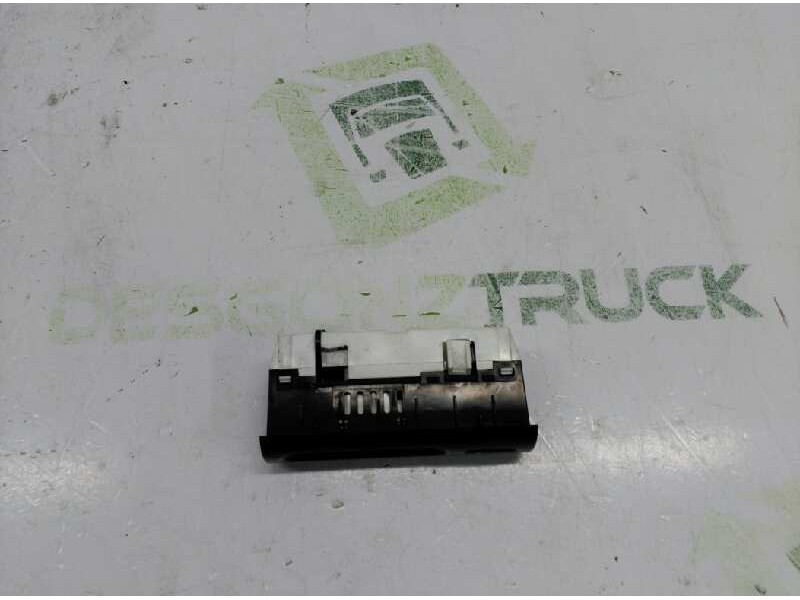 Recambio de pantalla multifuncion para ford mondeo berlina/familiar (fd) clx berlina referencia OEM IAM 95BB15000BA  