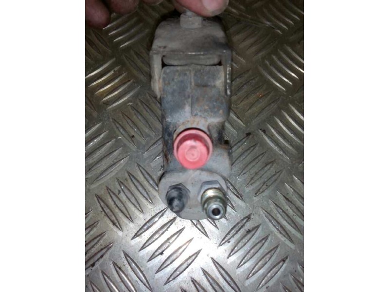 Recambio de repartidor de freno para nissan trucks l-90.150 referencia OEM IAM 21113099  