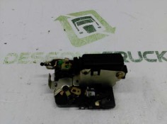 Recambio de cerradura puerta delantera derecha para renault master desde ´98 referencia OEM IAM 7700351343  