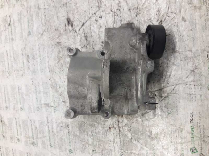 Recambio de soporte alternador para kia carens 2.0 crdi ex monovolumen referencia OEM IAM   