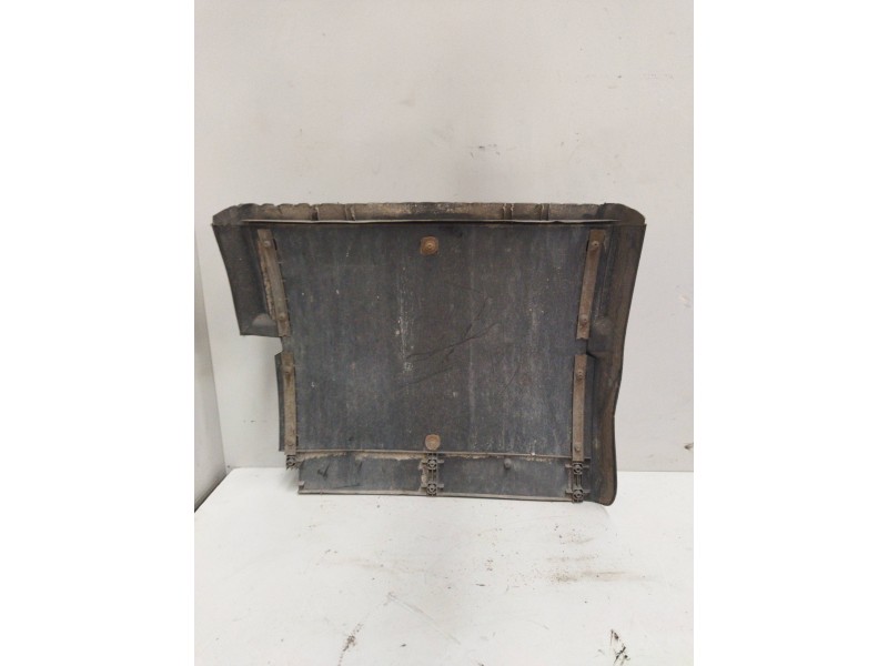 Recambio de guardabarros trasero derecho para renault magnum ab 2005 12.8 diesel referencia OEM IAM 7420583447  