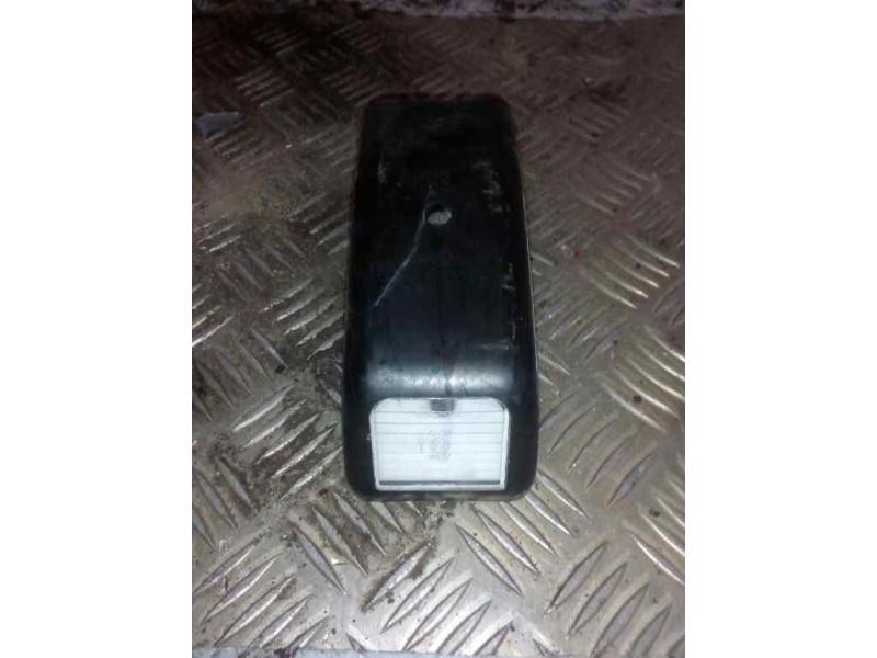 Recambio de piloto lateral derecho para renault magnum ab 2005 12.8 diesel referencia OEM IAM   