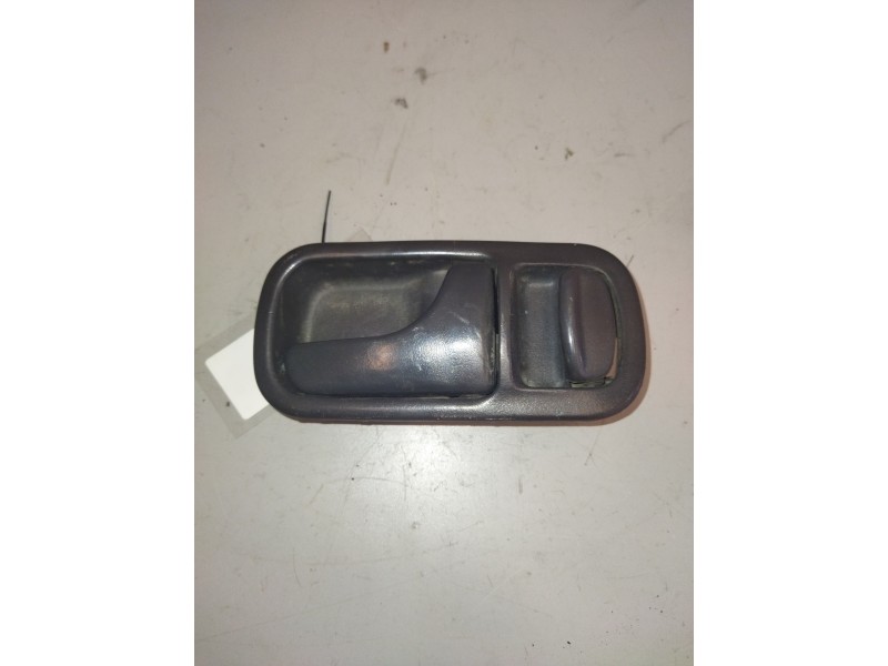 Recambio de maneta interior delantera derecha para nissan trucks atleon 140 referencia OEM IAM   