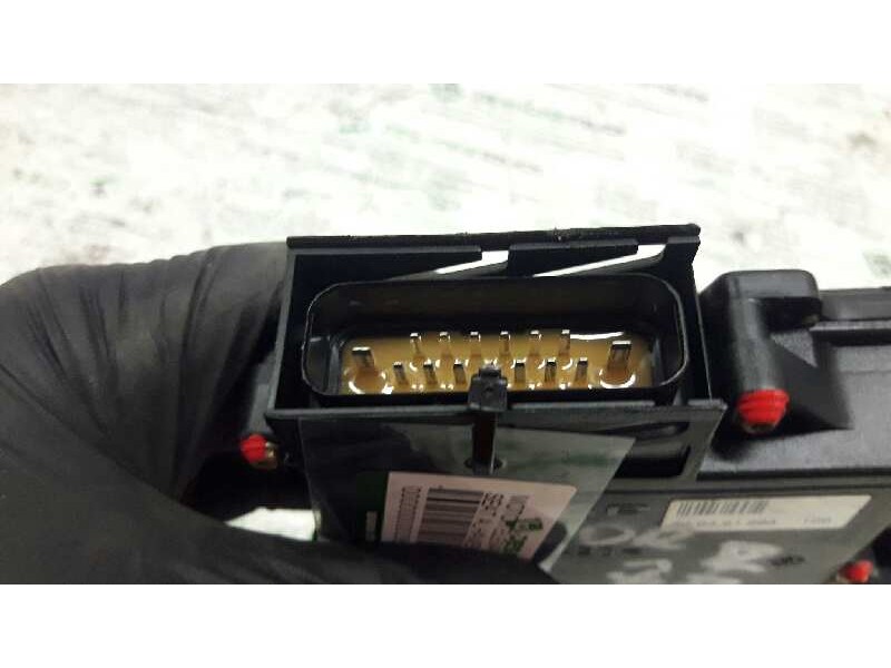 Recambio de motor elevalunas delantero derecho para seat alhambra (7v9) fancy referencia OEM IAM YM2114533AA BROSE 