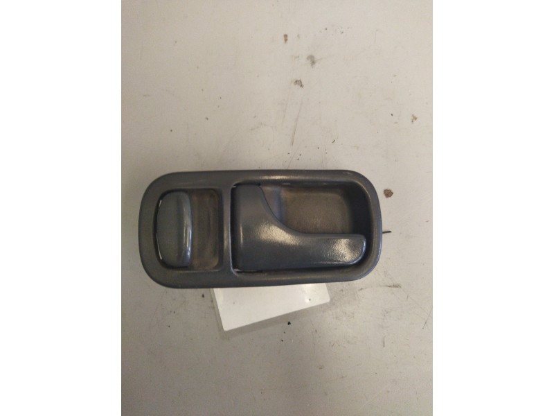 Recambio de maneta interior delantera izquierda para nissan trucks atleon 140 referencia OEM IAM   