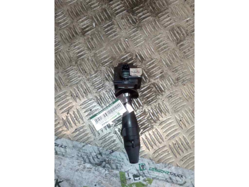 Recambio de mando velocidad de crucero para renault magnum ab 2005 12.8 diesel referencia OEM IAM 7420808188  