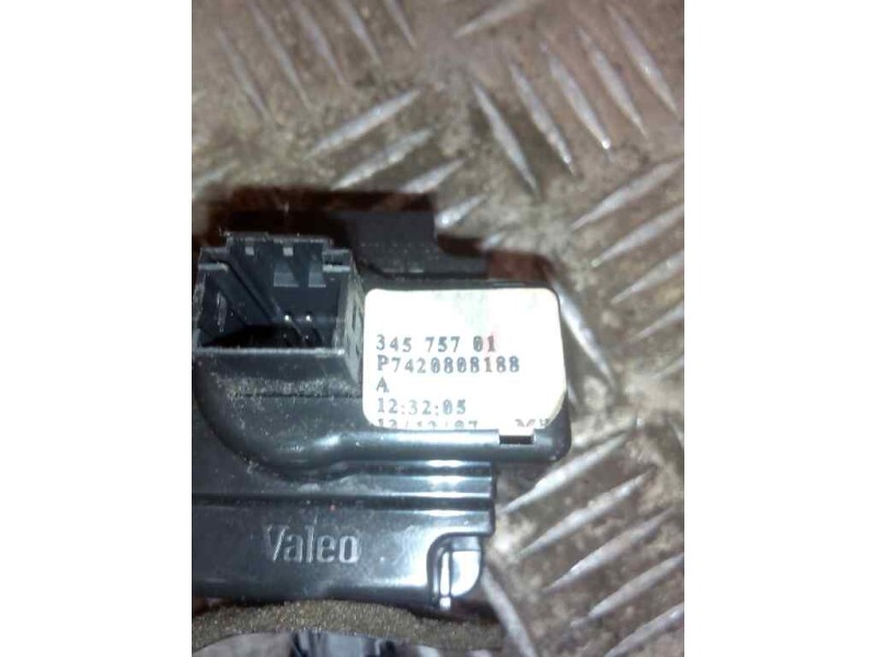 Recambio de mando velocidad de crucero para renault magnum ab 2005 12.8 diesel referencia OEM IAM 7420808188  