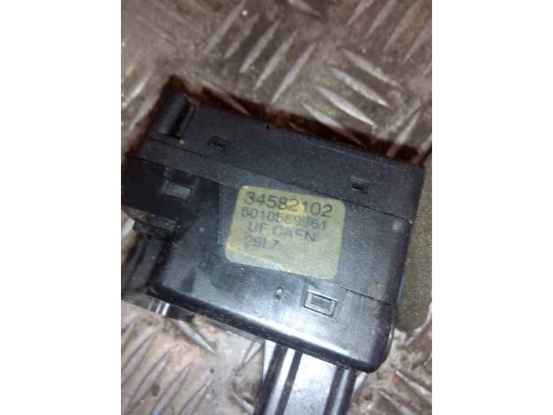 Recambio de mando intermitentes para renault magnum ab 2005 12.8 diesel referencia OEM IAM 5010589561  