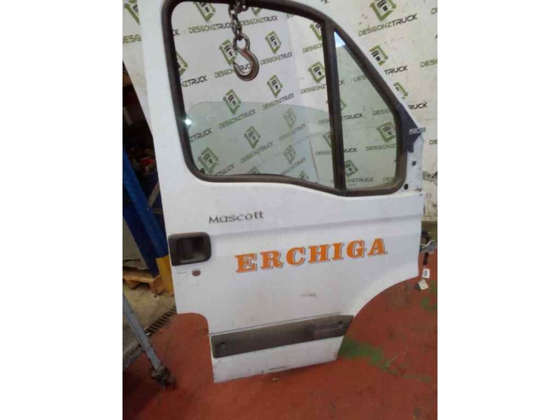 Recambio de puerta delantera derecha para renault mascott fg 130. 35/55/65 cabina individual referencia OEM IAM   