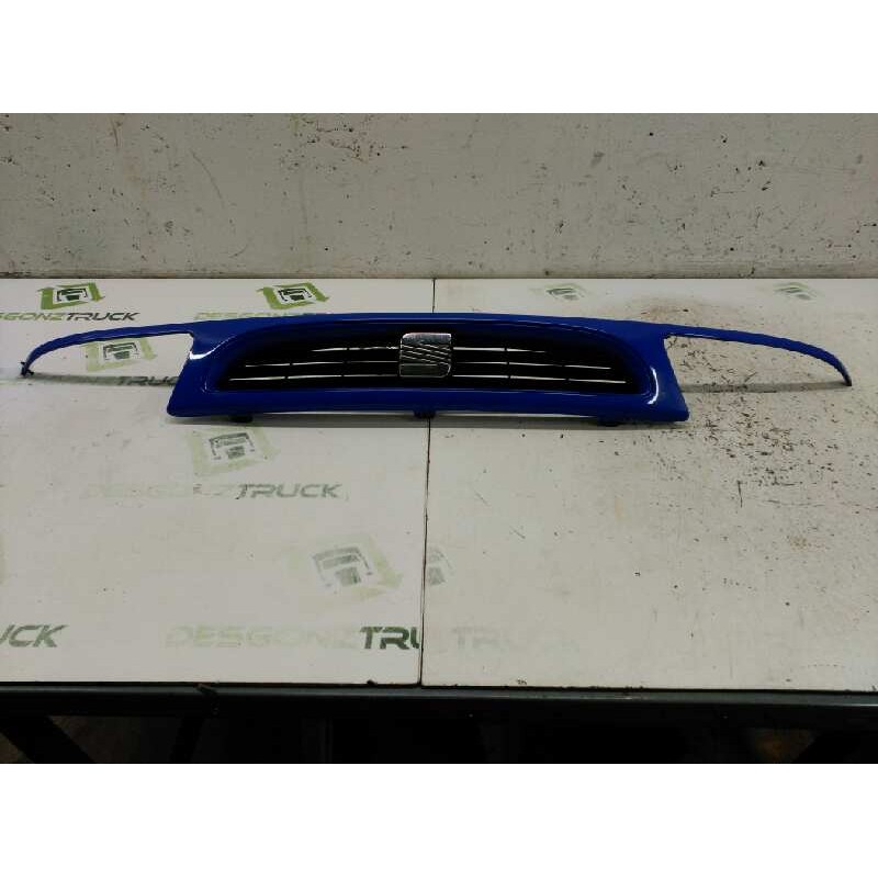Recambio de rejilla delantera central para seat cordoba berlina (6k2) dream (1997) referencia OEM IAM 6K0854643  