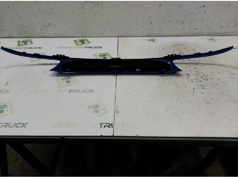 Recambio de rejilla delantera central para seat cordoba berlina (6k2) dream (1997) referencia OEM IAM 6K0854643  