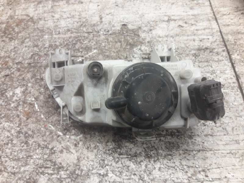 Recambio de faro izquierdo para renault megane i classic (la0) 1.6e alize referencia OEM IAM   