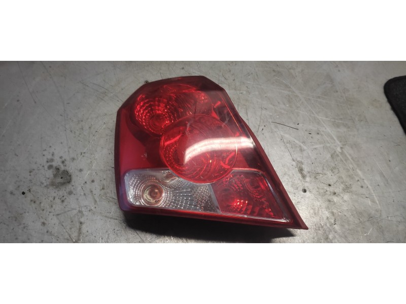 Recambio de piloto trasero izquierdo para chevrolet kalos 1.2 s (d/a) referencia OEM IAM   