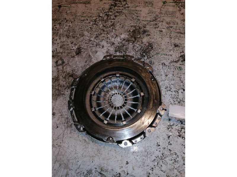 Recambio de maza embrague para seat cordoba berlina (6l2) referencia OEM IAM 045141025C  