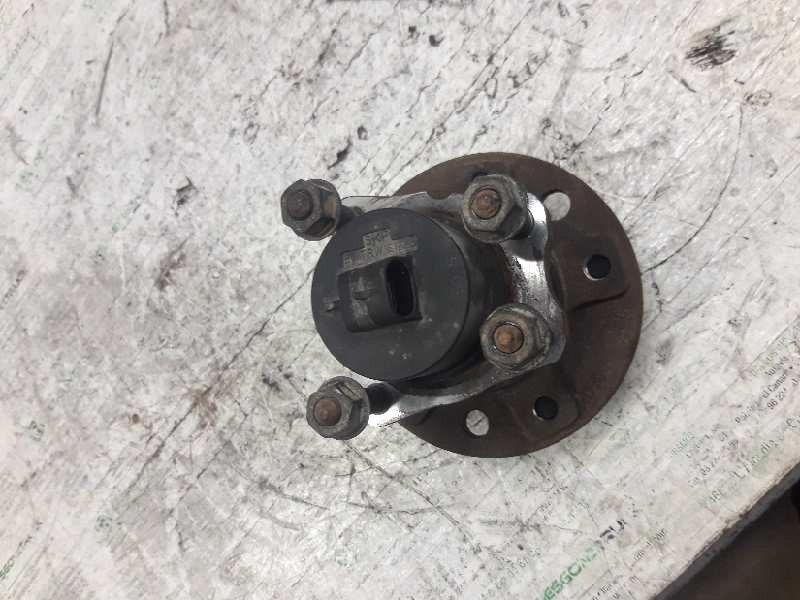 Recambio de buje trasero derecho para opel combo (corsa c) familiar referencia OEM IAM   