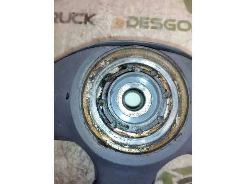 Recambio de volante para nissan cabstar 01.04  cabina simple cabina individual referencia OEM IAM   