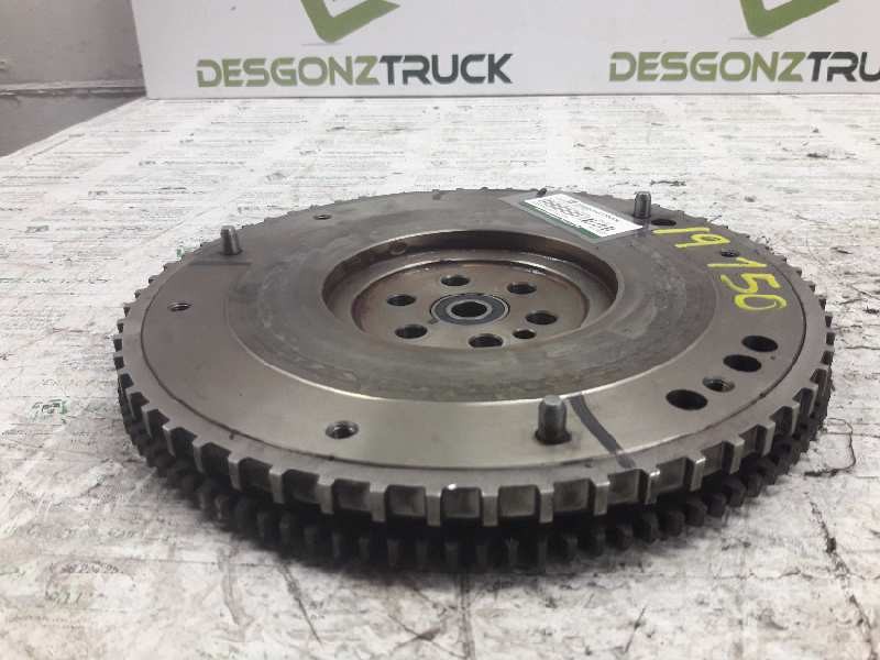 Recambio de volante motor para kia rio ipanema berlina referencia OEM IAM 4F04DE  