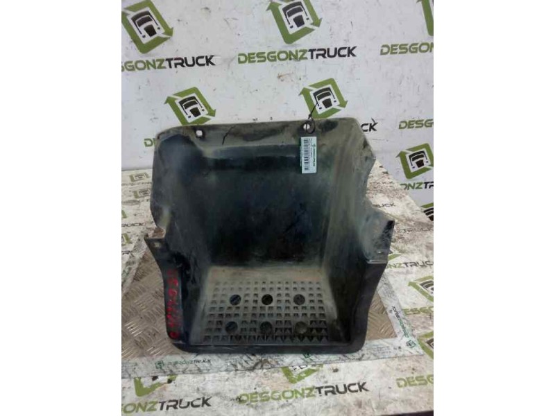 Recambio de peldaño izquierdo para pegaso trucks serie 1200 1215.10 referencia OEM IAM   