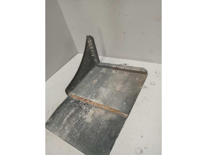 Recambio de guardabarros delantero derecho para nissan trucks l35.09 l-35.095 referencia OEM IAM   