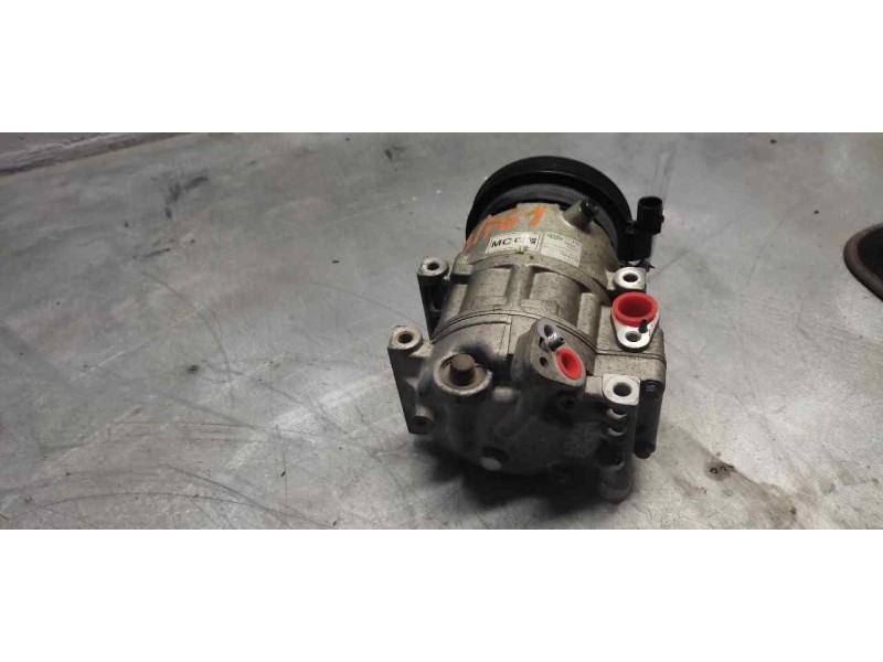 Recambio de compresor aire acondicionado para hyundai accent (mc) gl referencia OEM IAM F500CB5DA06  
