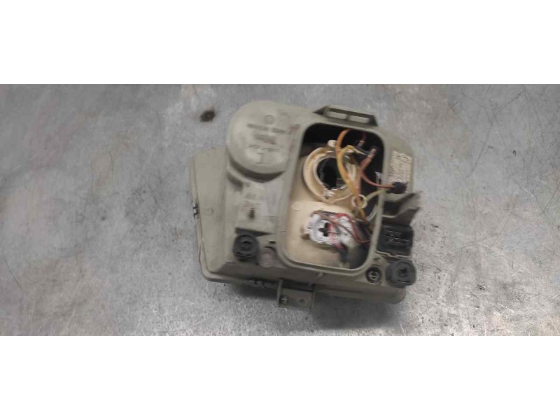 Recambio de faro izquierdo para mercedes-benz vito (w638) caja cerrada 2.0 cat referencia OEM IAM 6388201961  