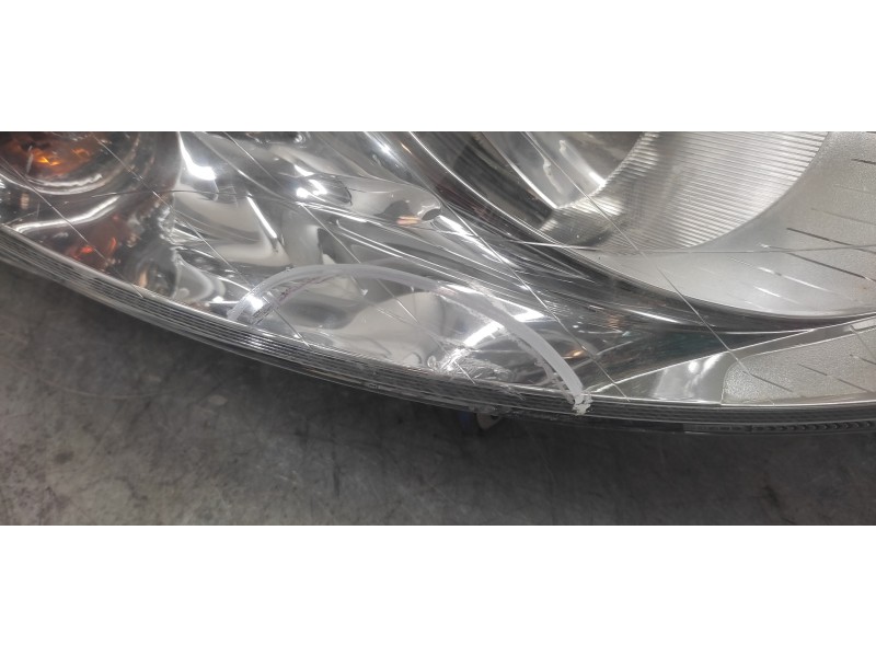 Recambio de faro derecho para mercedes-benz clase a (w169) 1.5 cat referencia OEM IAM A1698200261  