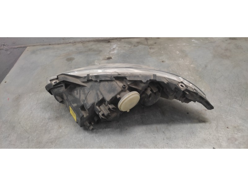 Recambio de faro derecho para mercedes-benz clase a (w169) 1.5 cat referencia OEM IAM A1698200261  