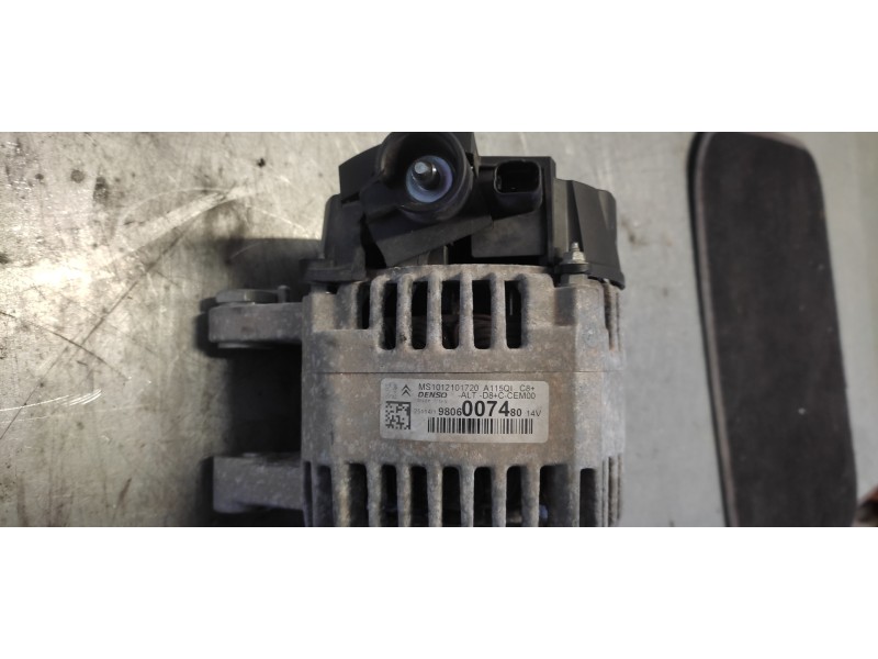 Recambio de alternador para citroën c3 attraction referencia OEM IAM 9806007480 MS1012101720 DENSO