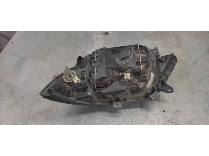 Recambio de faro derecho para mercedes-benz sprinter (w901,w903) combi 2.3 cat referencia OEM IAM A9018201561  