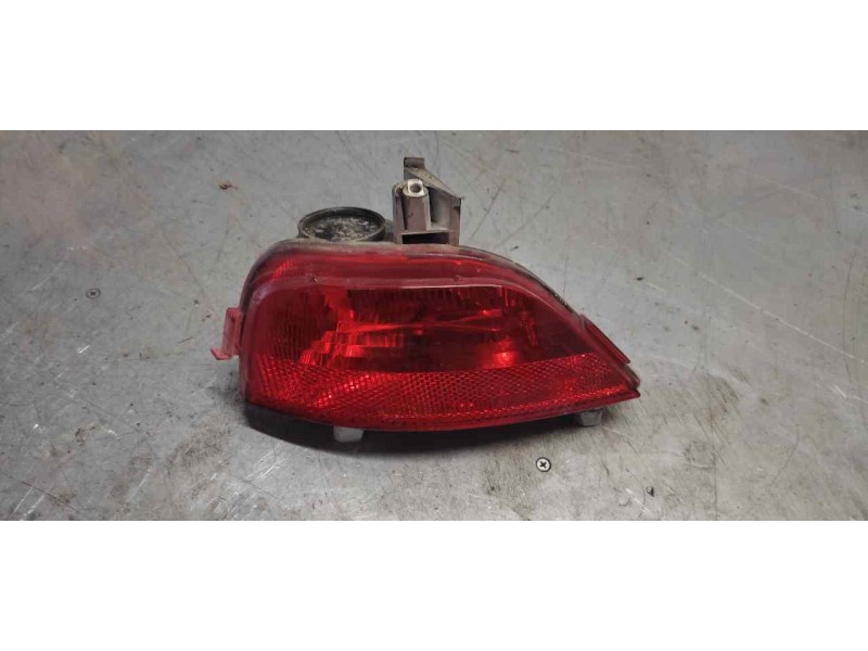 Recambio de faro antiniebla trasero derecho para dacia sandero referencia OEM IAM   
