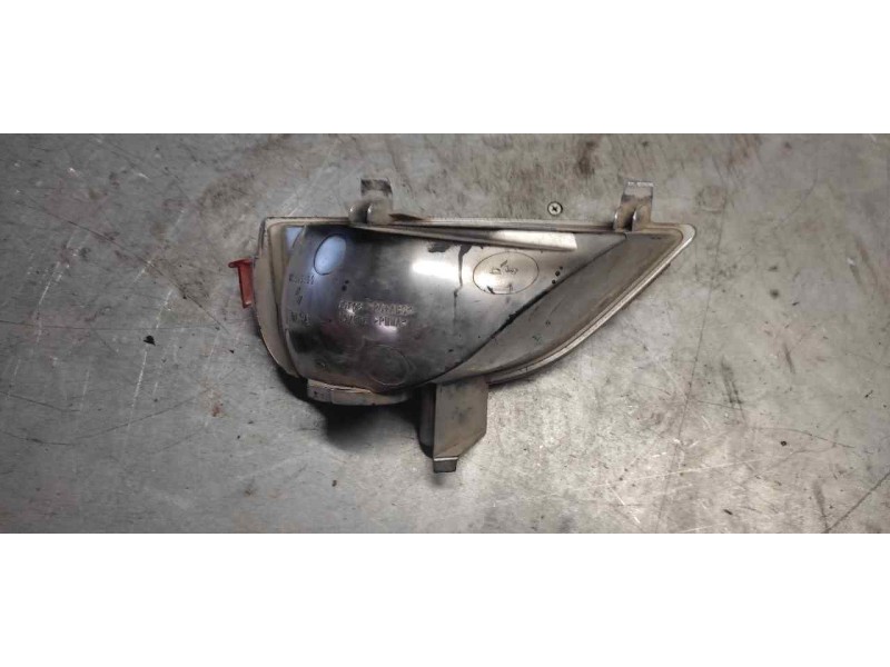 Recambio de faro antiniebla trasero derecho para dacia sandero referencia OEM IAM   
