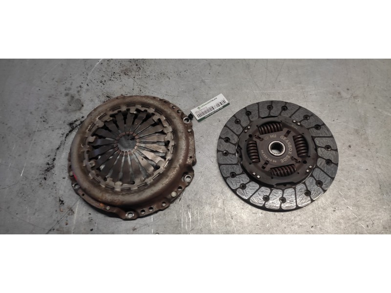 Recambio de kit embrague para citroën c3 attraction referencia OEM IAM 9801139380  