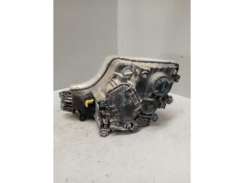 Recambio de faro derecho para mercedes-benz actros bm 963.xxx 2-achser referencia OEM IAM A9608200339  