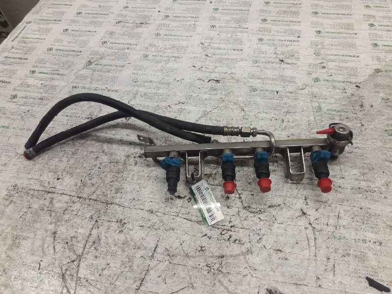 Recambio de rampa inyectora para volkswagen passat berlina (3b2) básico referencia OEM IAM 06B133317  