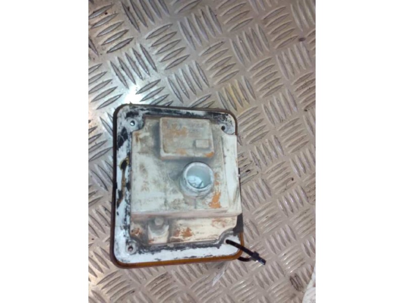 Recambio de piloto delantero derecho para iveco serie m chasis  (145-17) 130 kw tráfico urbano referencia OEM IAM   