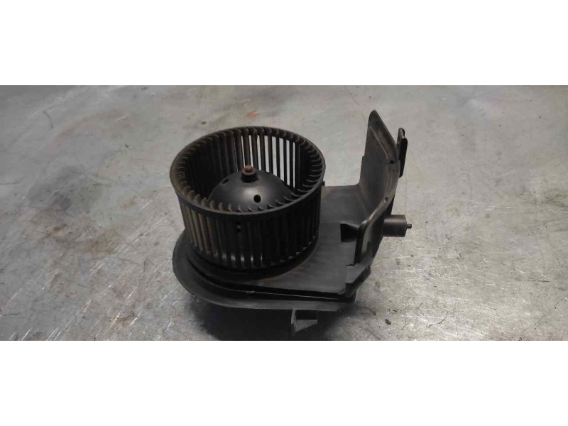 Recambio de ventilador calefaccion para volkswagen polo berlina (6n1) air referencia OEM IAM 6N1820021  