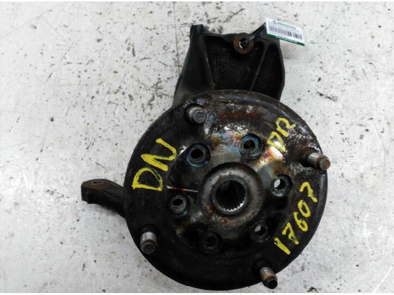 Recambio de mangueta delantera derecha para renault trafic (desde 5.89) t 1100 referencia OEM IAM   