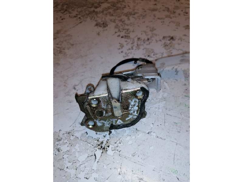 Recambio de cerradura puerta delantera derecha para toyota yaris (ncp1/nlp1/scp1) 1.0 cat referencia OEM IAM   