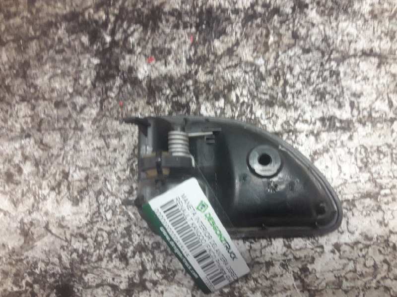Recambio de maneta interior delantera derecha para renault kangoo (f/kc0) privilege 4x4 referencia OEM IAM 7700820524  